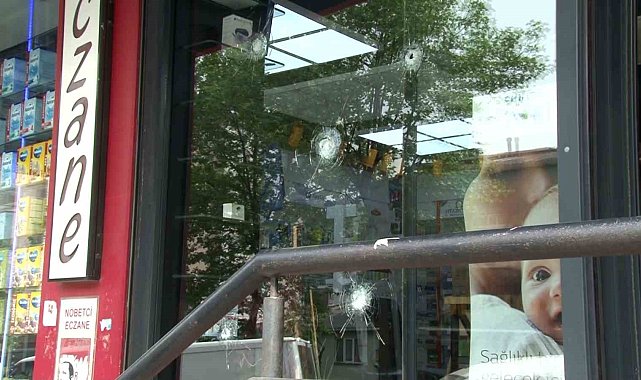 Bağcılar'da eczaneye silahlı saldırı