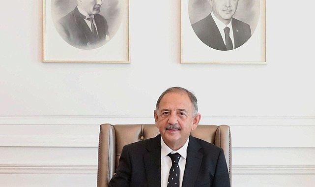Bakan Özhaseki: "Elimiz, gözümüz, gönlümüz deprem bölgesinde"