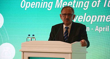 Bakan Özhaseki: "Sene sonuna kadar 200 bin konut teslim edeceğiz"
