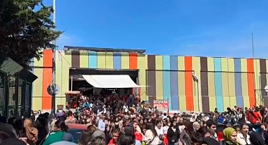 Bakırköy'de sosyete pazarında yakalanan hırsız, "bomba var" diye bağırınca vatandaşlar panik oldu