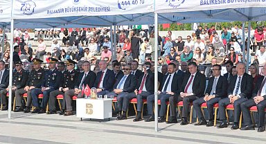 Balıkesir'de 23 Nisan coşkusu