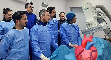 Balıkesir'de ilk ameliyatsız kan kaçağı tedavisi yapıldı