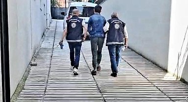 Balıkesir'de yabancı uyruklu göçmen kaçakçısı yakalandı