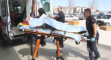Barakadan düşen kişi yaralandı