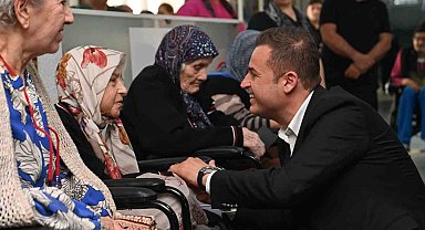 Başkan Ahmet Akın, bayram ziyaretlerini sürdürüyor