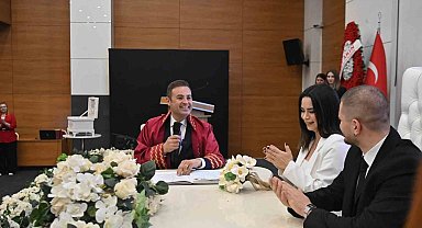 Başkan Ahmet Akın ilk nikâh sözünü tuttu