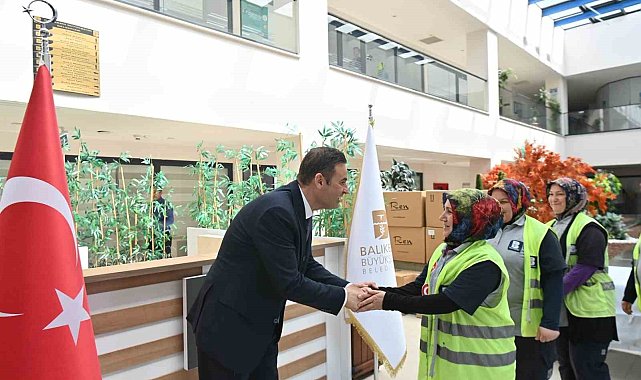 Başkan Akın, Büyükşehir personeliyle bayramlaştı