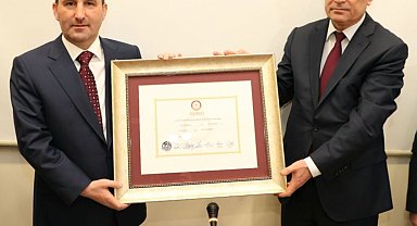 Başkan Ali Tombaş mazbatasını aldı ve göreve başladı
