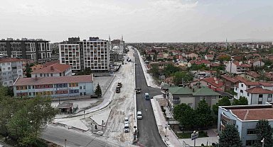 Başkan Altay: "Küçük Aymanas Caddesi'nde sıcak asfalt çalışmasına başladık"