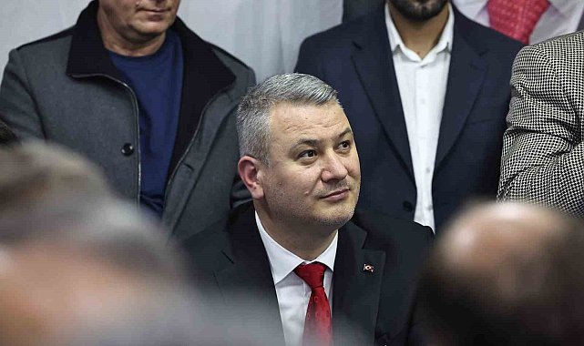 Başkan Çelik: "Öğrencilerimize yeni dönemde çok güzel sürprizlerimiz olacak"
