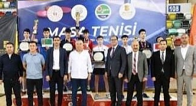Başkan Çolakbayrakdar: "Sporcularımızla dünya şampiyonluklarına yelken açıyoruz"