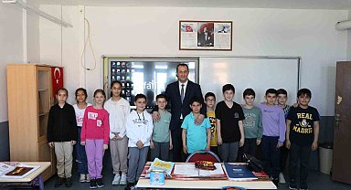 Başkan Ekim'den çocuklara 23 Nisan hediyesi