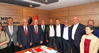 Başkan Ergin CHP Balıkesir İl Başkanlığı bayramlaşmasına katıldı