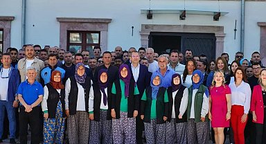 Başkan Ergin'den belediye personeliyle ikinci dönemin ilk bayramlaşması
