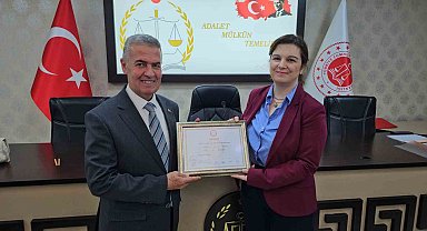 Başkan Erol mazbatasını aldı
