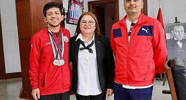 Başkan Gençay genç sporcuları ağırladı