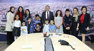 Başkan Gökçe özel çocukları ağırladı