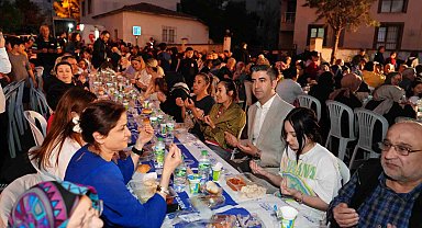 Başkan Gökhan Yüksel, iftar sofrasında vatandaşlarla buluştu