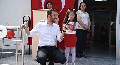 Başkan Kadir Aydar, 23 Nisan'ı çocuklarla beraber geçirdi