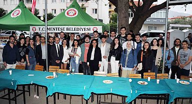 Başkan Köksal Üniversite öğrencileri ile buluştu
