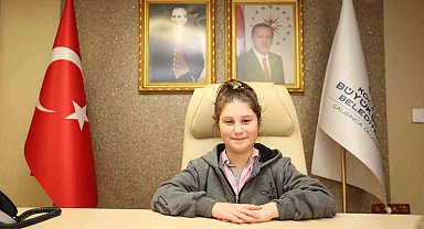 Başkan koltuğuna oturan Sahra'nın ilk talimatı bakın ne oldu