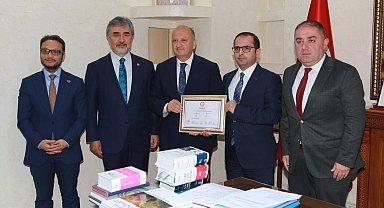 Başkan Tavlı, mazbatasını aldı