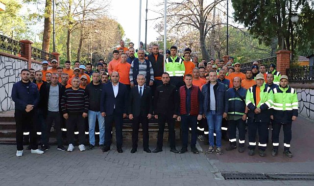 Başkan Tetik'ten ilk talimat: "Nazillimizi bayrama pırıl pırıl hazırlayın"
