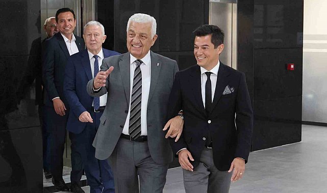 Başkan Ünlü, eski başkan Gürün'ü ağırladı