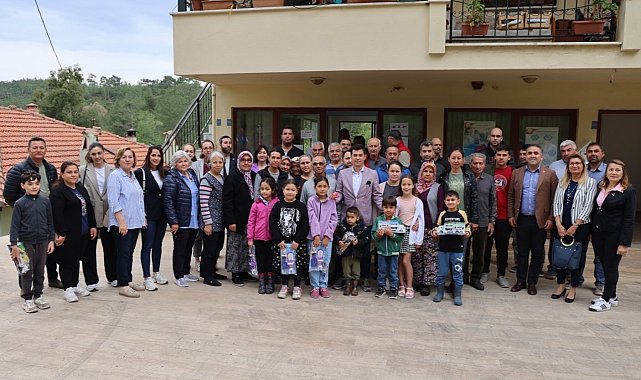 Başkan Ünlü: "Kapınızı her zaman çalacağız"