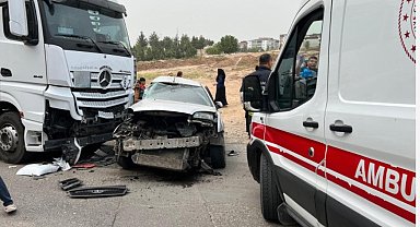 Batman'da otomobil tankere çarptı: 2 yaralı