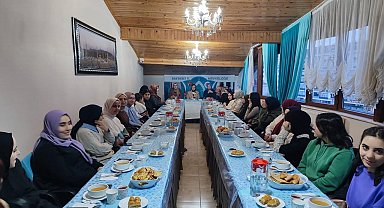 Bayburt Müftülüğü üniversite öğrencilerini iftarda ağırladı