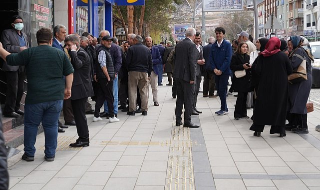 Bayburt'ta bayram alışveriş telaşı yoğunluğuna neden oldu