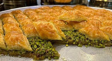Bayram sevincini gölgeleyecek: "Baklavadan en fazla 2 dilim yenilmeli"