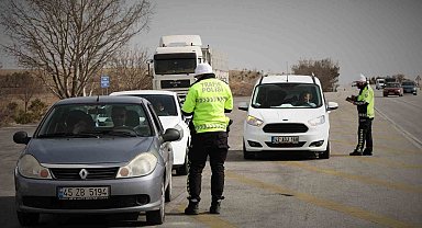 Bayram tatili bitti, dönüş yolundaki sürücülere hayati 'yol hipnozu' uyarısı