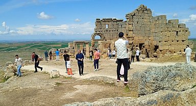 Bayramda Zerzevan Kalesi 22 bin 447 ziyaretçi ağırladı