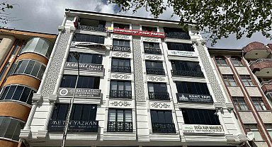 Belediye başkanı ile görüşemediğini iddia eden vatandaş parti binasında intihara kalkıştı