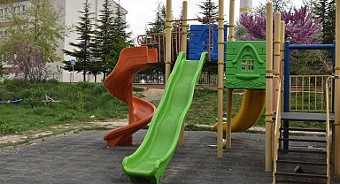 Belediyeden park ve oyun alanlarının temiz kullanılmasına dair uyarı