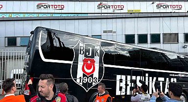 Beşiktaş kafilesi, Kadıköy'de