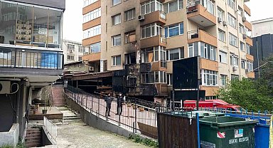 Beşiktaş'ta yanan gece kulübü günün aydınlanmasıyla görüntülendi