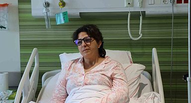 Beyin tümörünü burun deliğinden çıkardılar