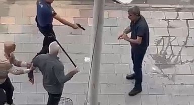 Bıçaklı saldırganı polis etkisiz hale getirdi, o anlar kamerada