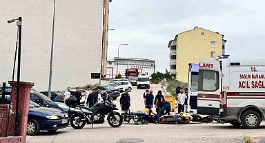 Bilecik'te motosikletlerin çarpışması sonucu 1 kişi yaralandı