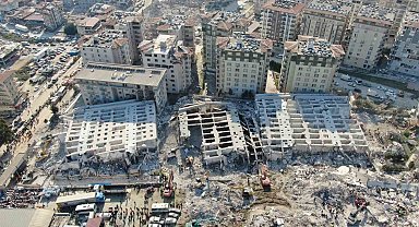 Bine yakın insana mezar olan Rönesans Rezidans davasının ilk duruşması bugün görülüyor