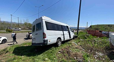 Bingöl'de trafik kazası: 4 yaralı