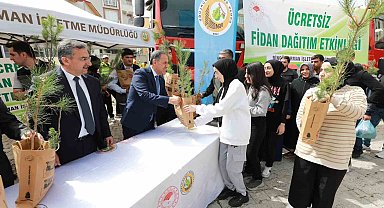 Bingöl'de vatandaşlara fidan dağıtımı yapıldı