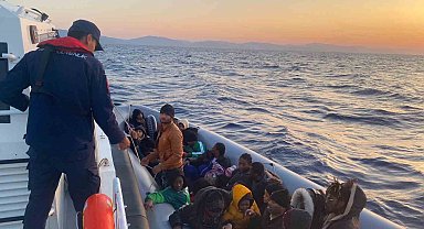 Bodrum'da 29 düzensiz göçmen kurtarıldı
