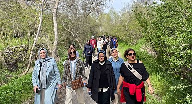 Böhürler; Sivil Toplum Temsilcileriyle Koramaz'ı gezdi
