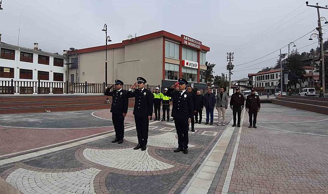 Bolu'da Türk Polis Teşkilatı'nın 179. kuruluş yıl dönümü için çelenk sunma töreni düzenlendi