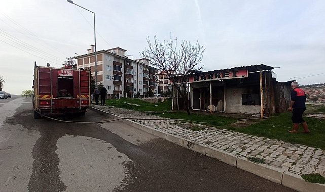 Boş dükkanda çıkan yangın korkuttu