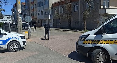 Boşanmak istemeyen eşine kurşun yağdırdı